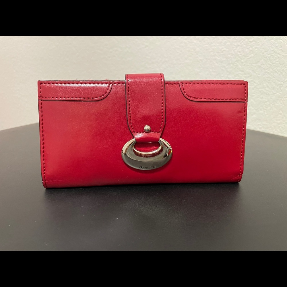 Guess wallet